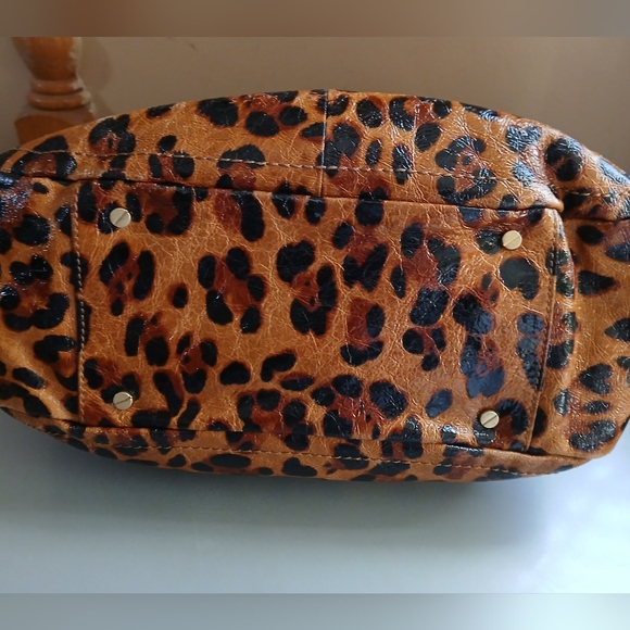 Tory Burch Ainsley Cheetah Print Leather Shopper Tote Bag - Picture 9 of 10